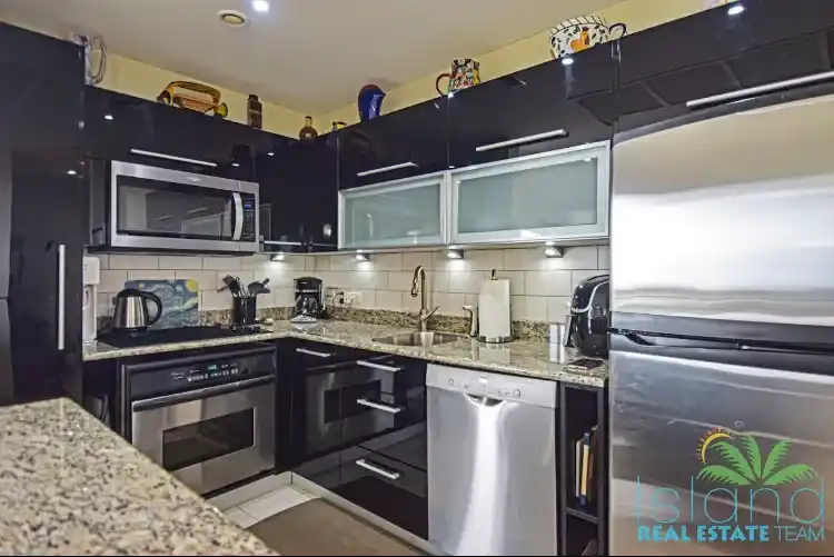 2 Bedroom 2.5 Bath Ocean View Condo For Sale Sint Maarten Maho 9 9 11zon 9 11zon