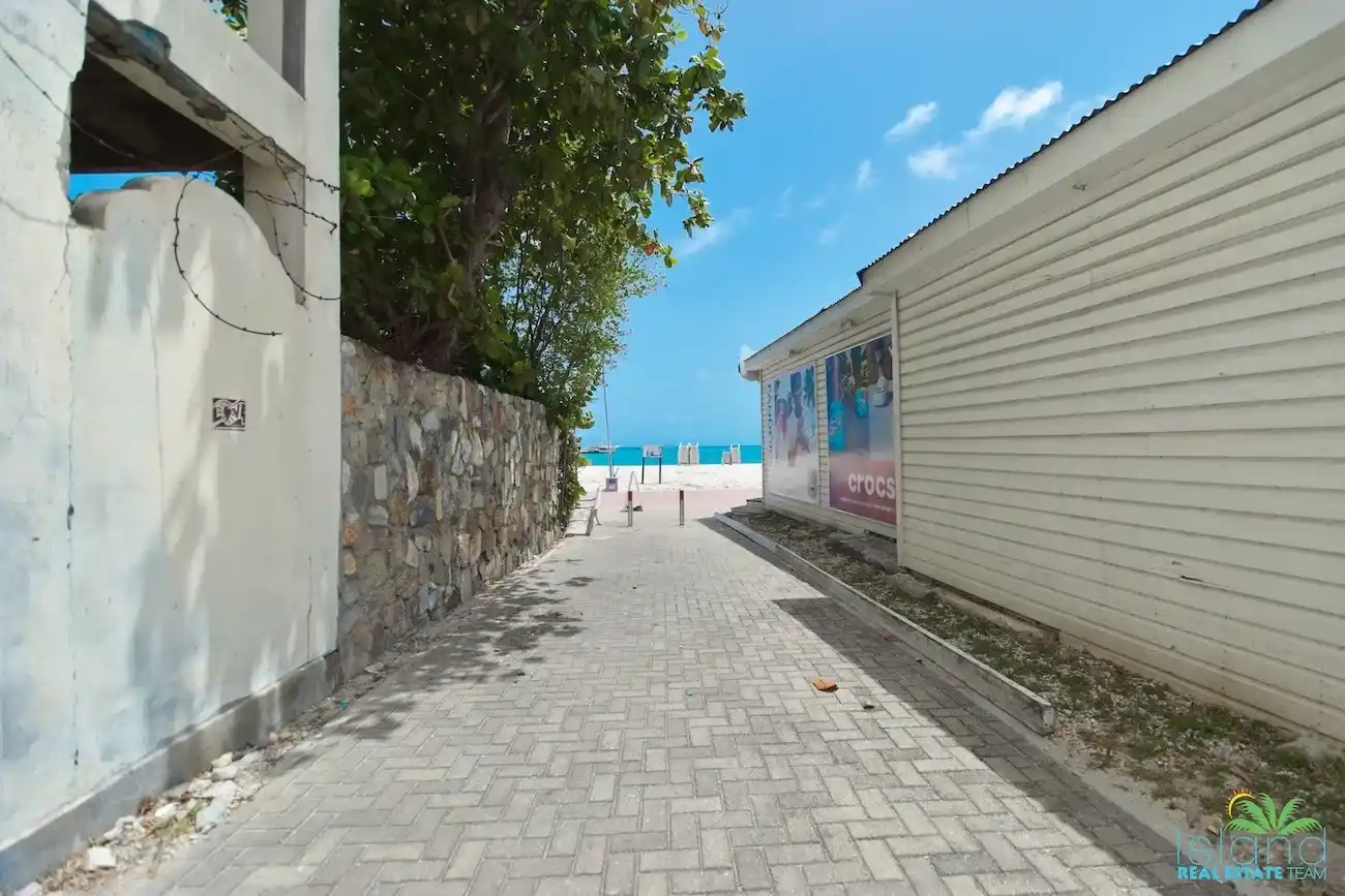 4.8 Million Beachfront Property For Sale In Philipsburg St.Maarten 13 13 11zon 13 11zon