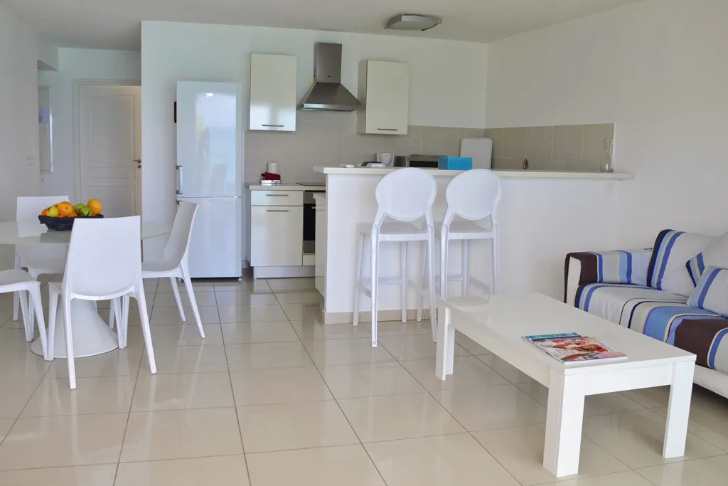 6. H¦tel Bleu Emeraude Residence Grand Case One Bedroom Apartment Ocean Front 6