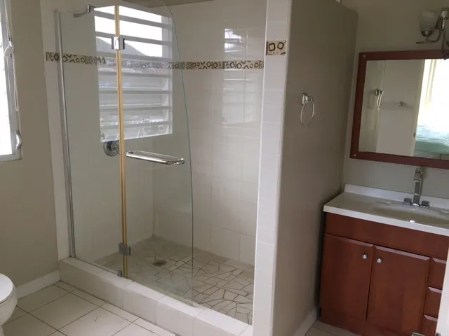 9. For Sale 5 Bedroom 5 Bath Fully Furnished Ocean View Villa Belair St. Maarten Guest Bathroom 9 11zon