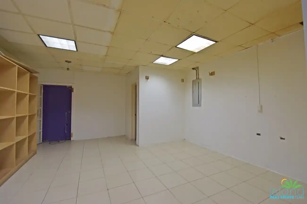 Copy Of Commercial Retail Space On Front Street St Maarten 11 12 11zon 12 11zon