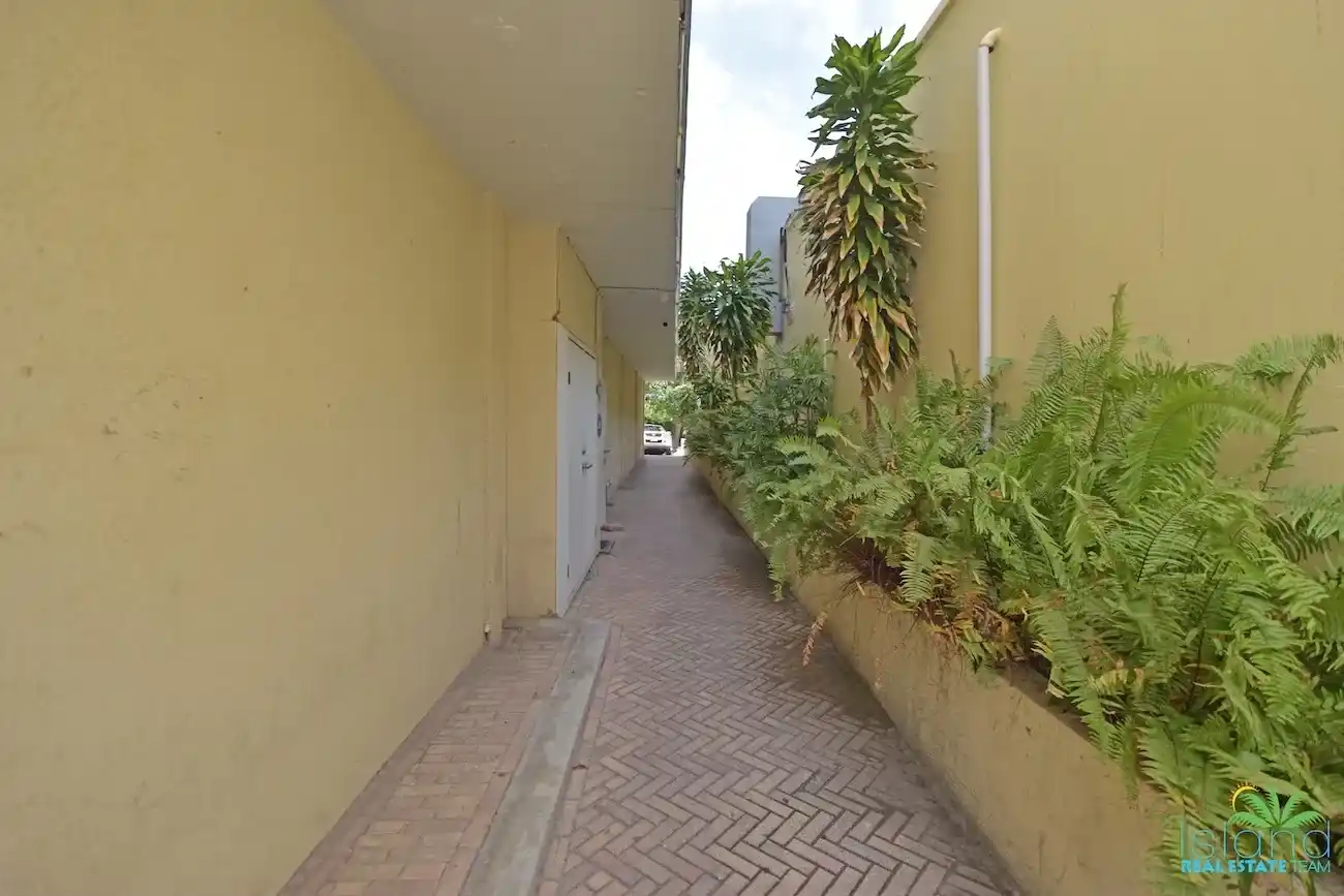 Copy Of Commercial Retail Space On Front Street St Maarten 6 7 11zon 7 11zon