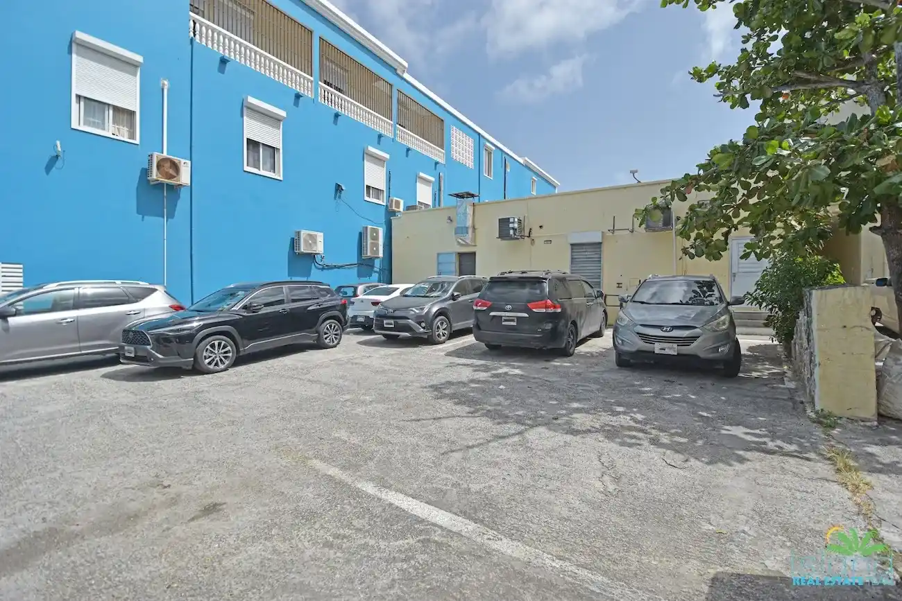 Copy Of Commercial Retail Space On Front Street St Maarten 7 8 11zon 8 11zon