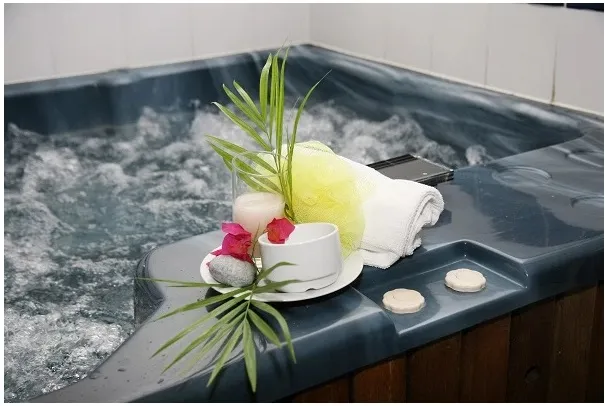 Jacuzzi 4 11zon
