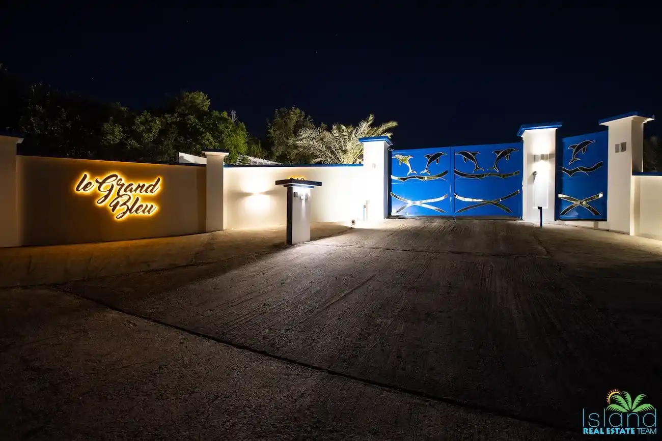 Le Grand Bleu Villa For Sale In French Side St Martin 5 5 11zon 6 11zon
