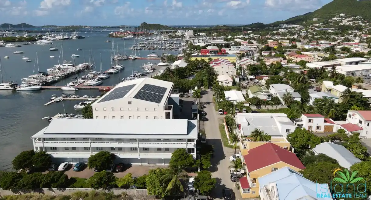 Main Photo For 1750 Cole Bay Waterfront Apartments 8 11zon 8 11zon