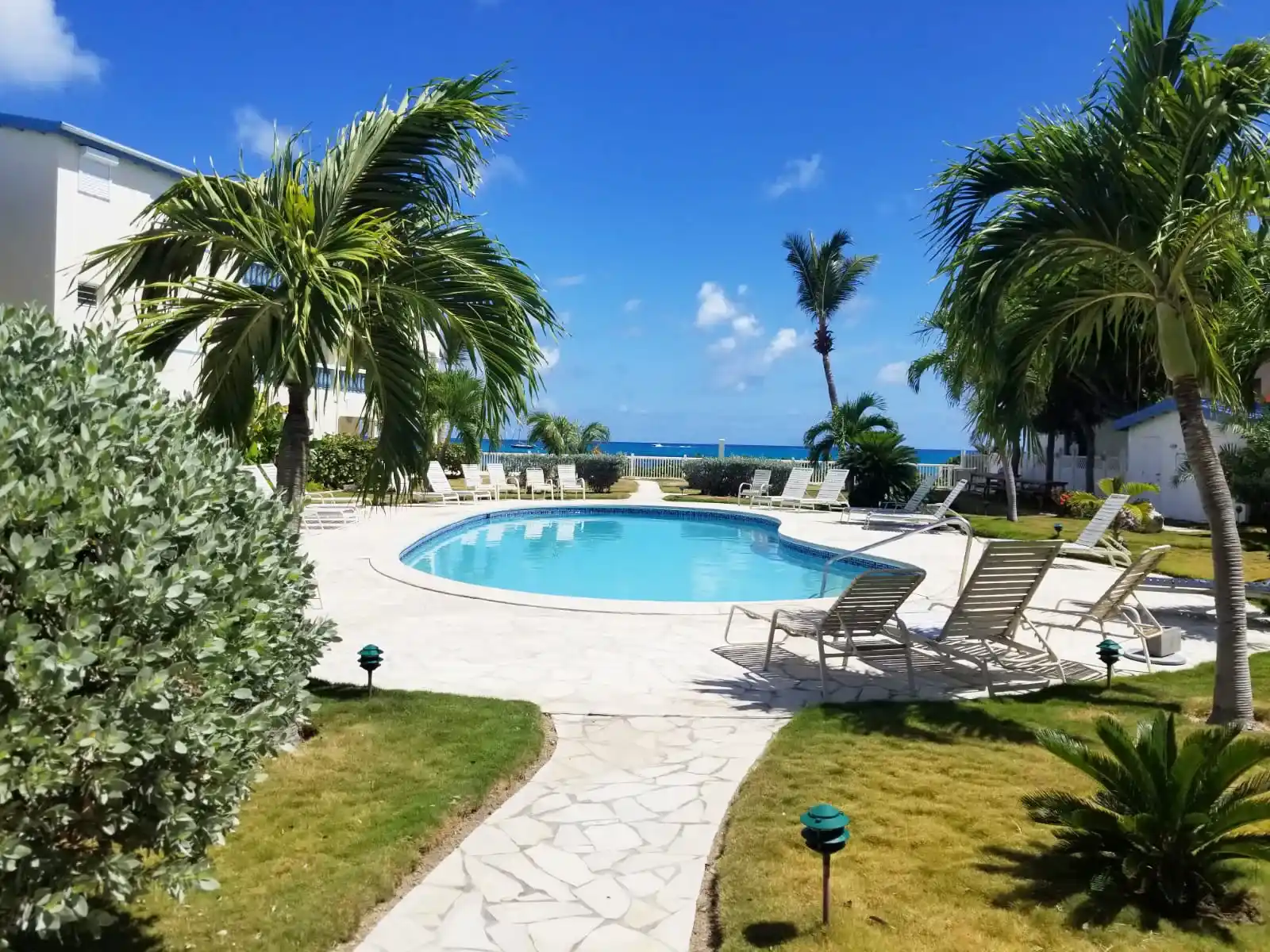 Available For Longterm Rental 2 Bedroom Ocean Front Condo Sint Maarten Simpson Bay 29 4 11zon 29 11zon