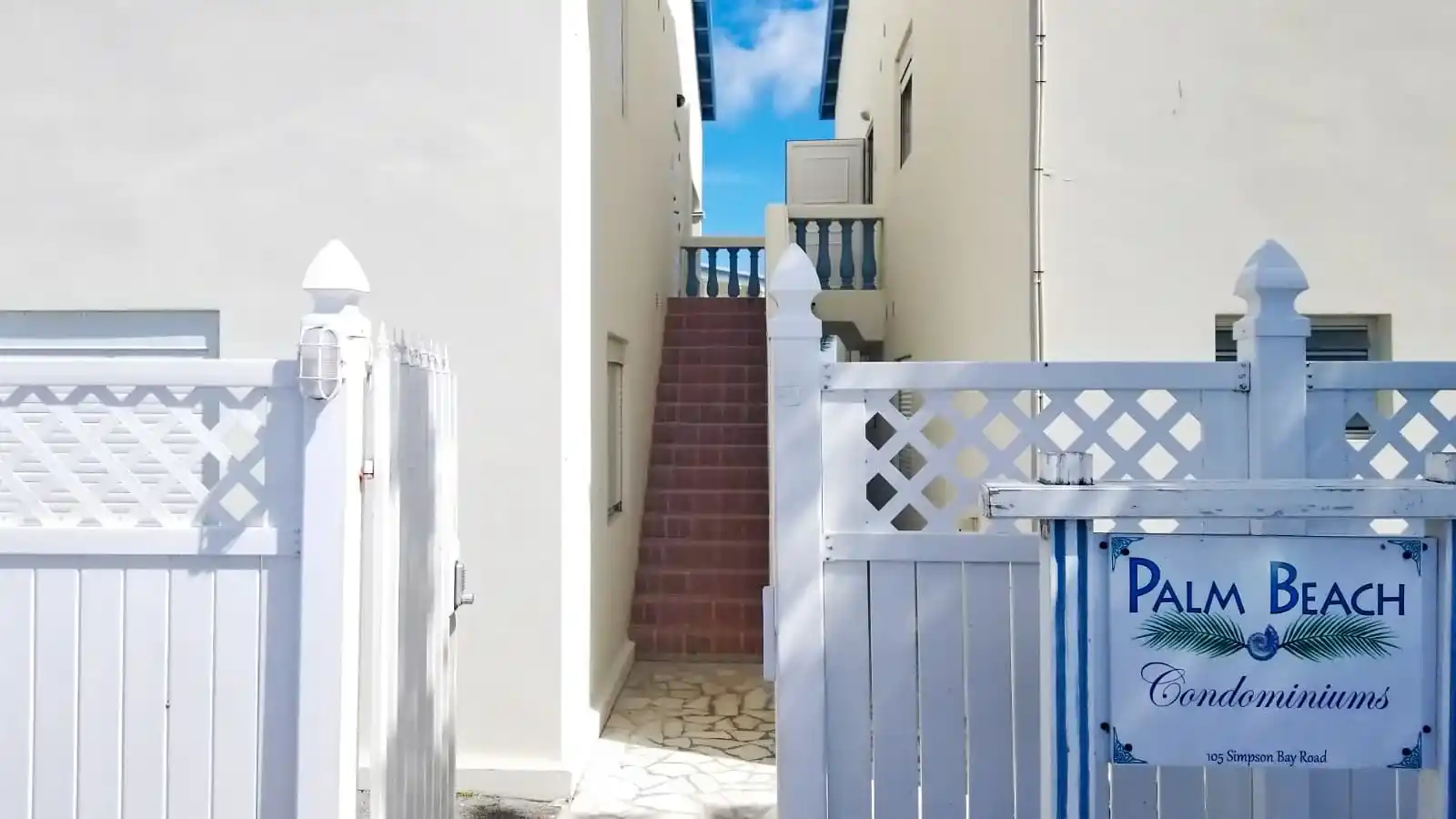 Available For Longterm Rental 2 Bedroom Ocean Front Condo Sint Maarten Simpson Bay 34 6 11zon 33 11zon