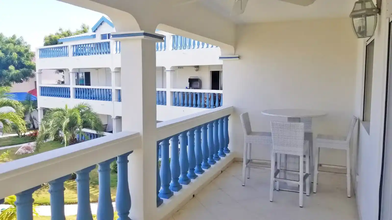 Available For Longterm Rental 2 Bedroom Ocean Front Condo Sint Maarten Simpson Bay 4 30 11zon 4 11zon