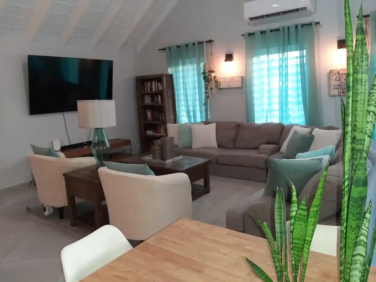 Available For Longterm Rental 3 Bedrooms2 Bath Villa St. Maarten Defiance 3 3 11zon 3 11zon