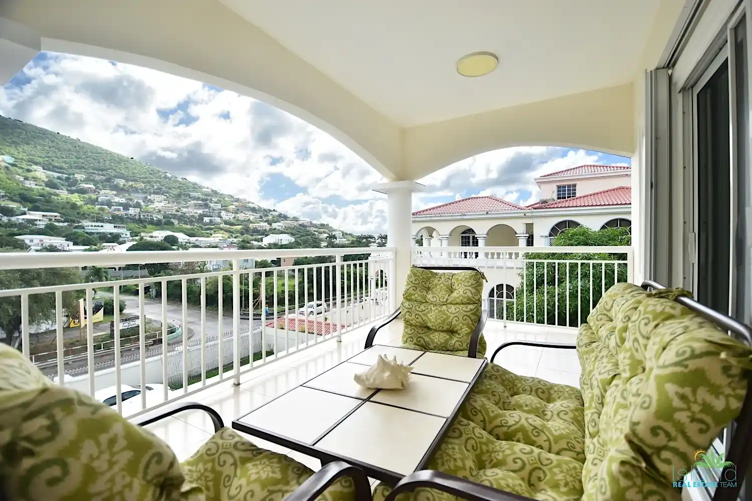 For Long Term Rental 2 Bedroom Apartment Sint Maarten Saunders 1 1 11zon 1 11zon