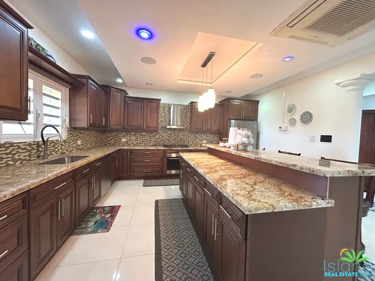 For Long Term Rental 4 Bedroom Ocean Front Villa Sint Maarten Steward Estate Oyster Pond 5 5 11zon 5 11zon