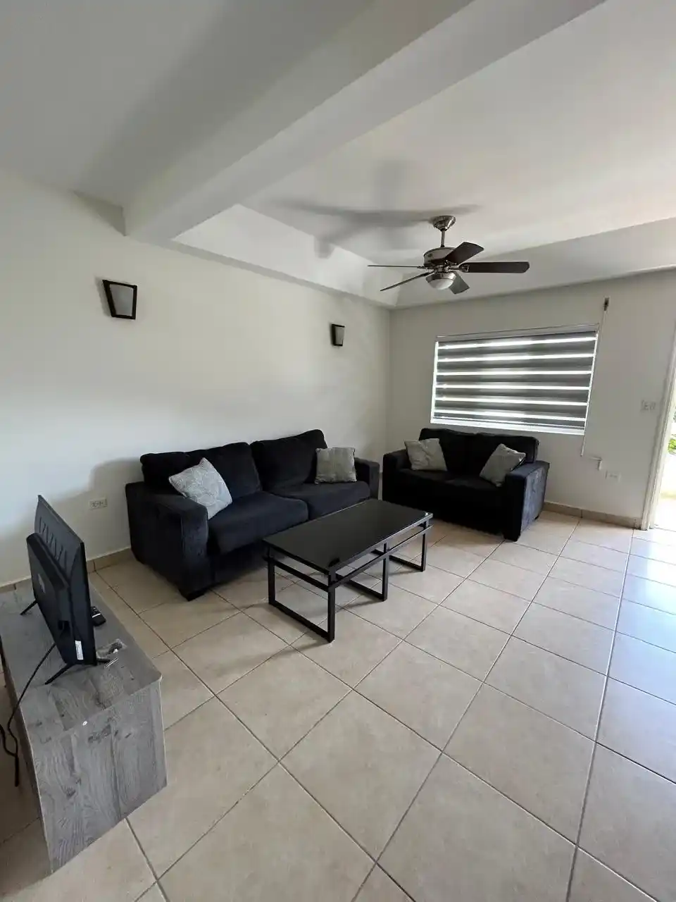 For Longterm Rental 2 Bedroom Apartment St. Maarten Cole Bay 2 2 11zon 2 11zon