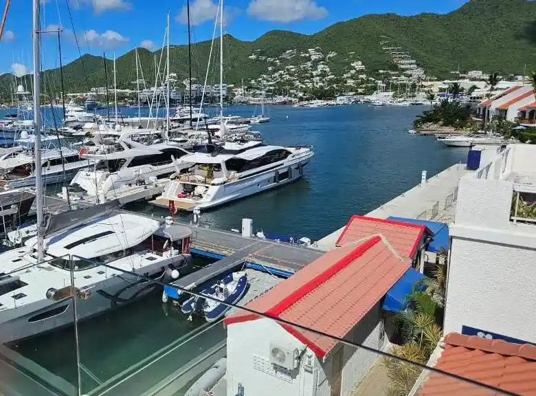 For Sale 1 Bedroom Lagoon View Penthouse Sint Maarten Simpson Bay 1 17 11zon 17 11zon