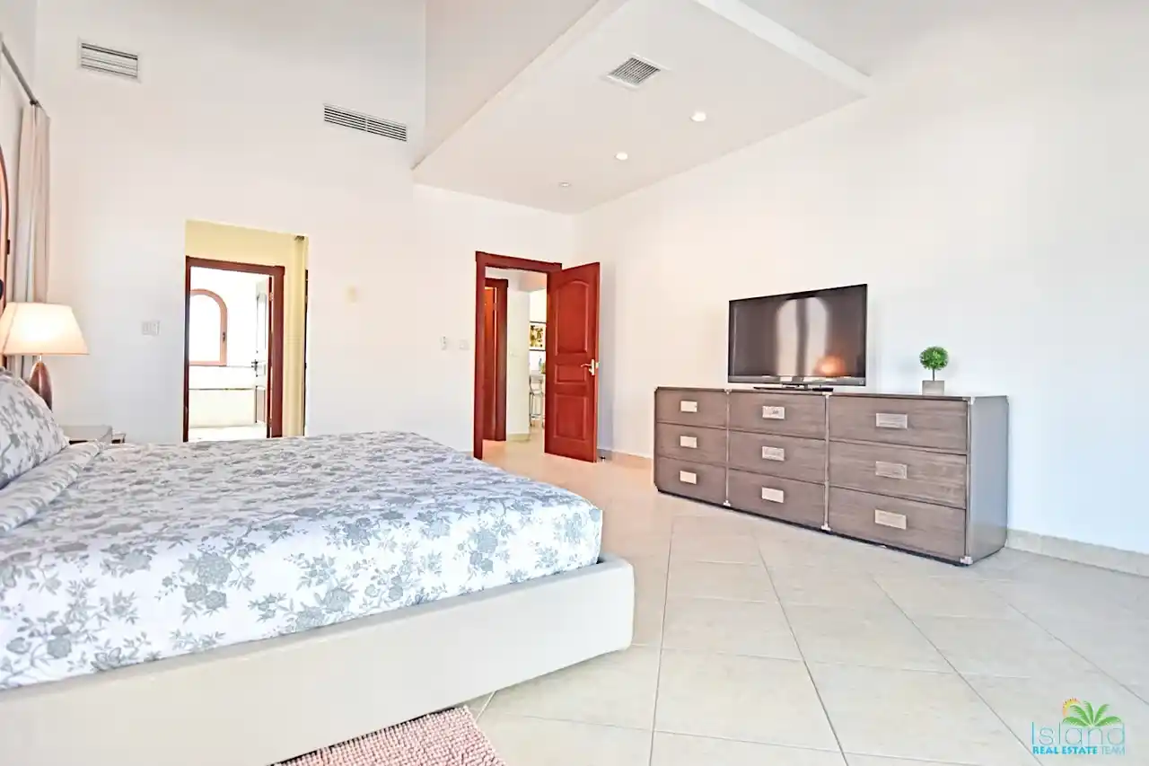 For Sale 2 Bedroom 2 Bathroom Lagoon Front Condo Sint Maarten Cupecoy 9 12 11zon 12 11zon