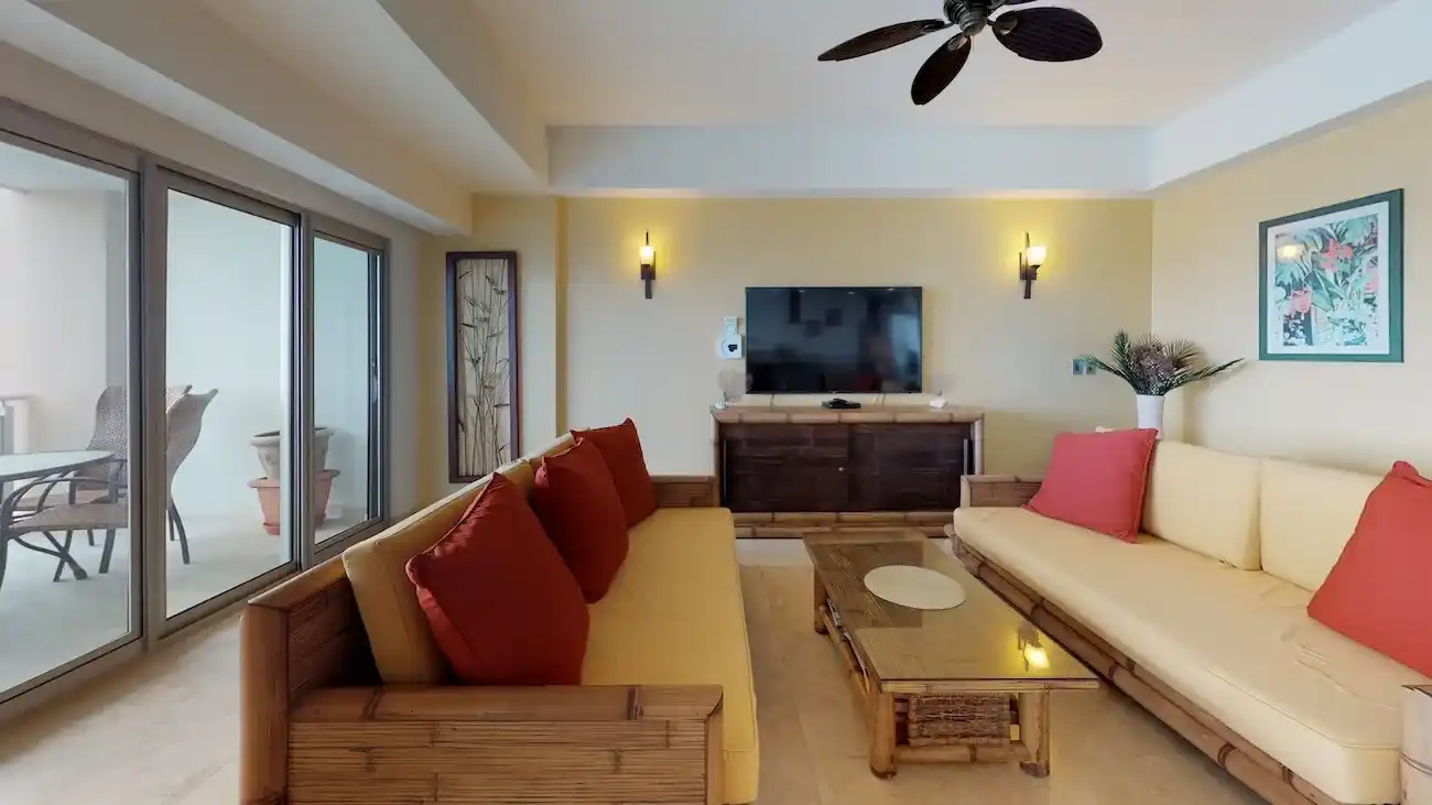 For Sale 2 Bedroom 2.5 Bath Beach Front Condo St. Maarten Cupecoy 5 5 11zon 5 11zon