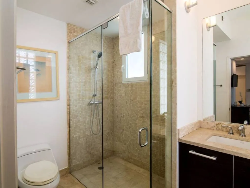 For Sale 2 Bedroom 2.5 Bath Ocean Front Condo St. Maarten Simpson Bay 10 13 11zon
