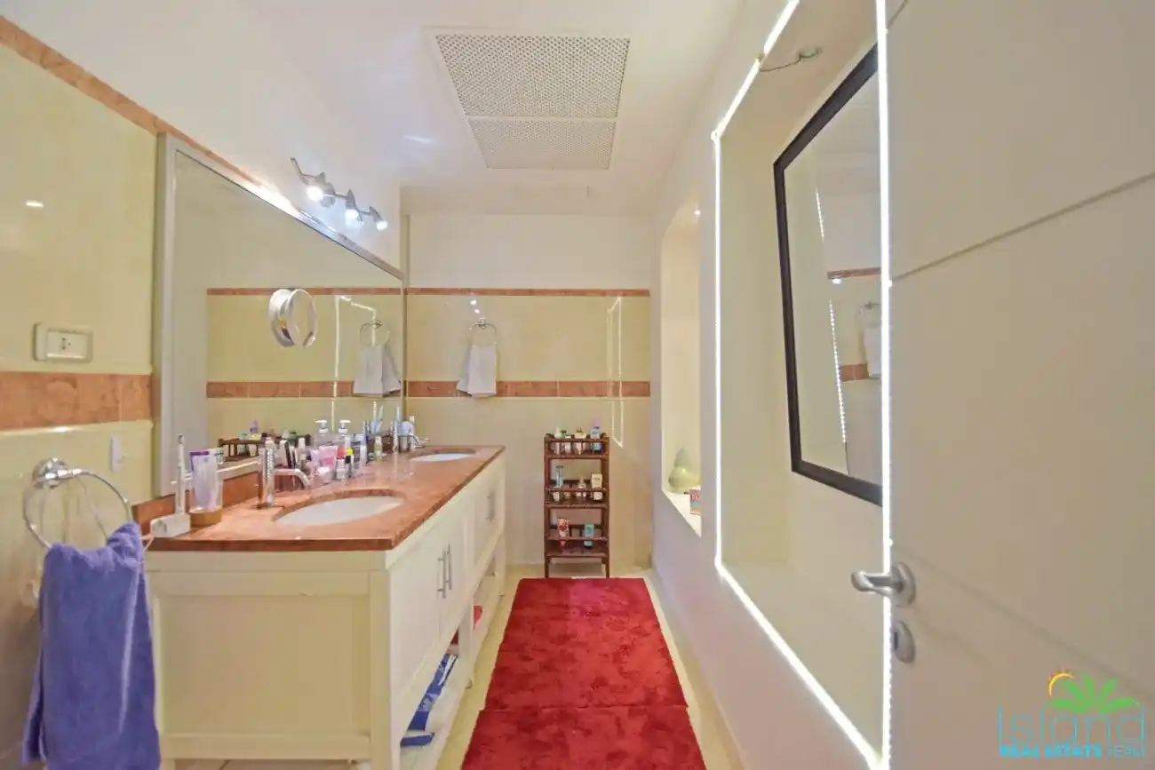 For Sale 2 Bedroom Lagoon Front Villa Sint Maarten Maho Area 24 24 11zon 24 11zon