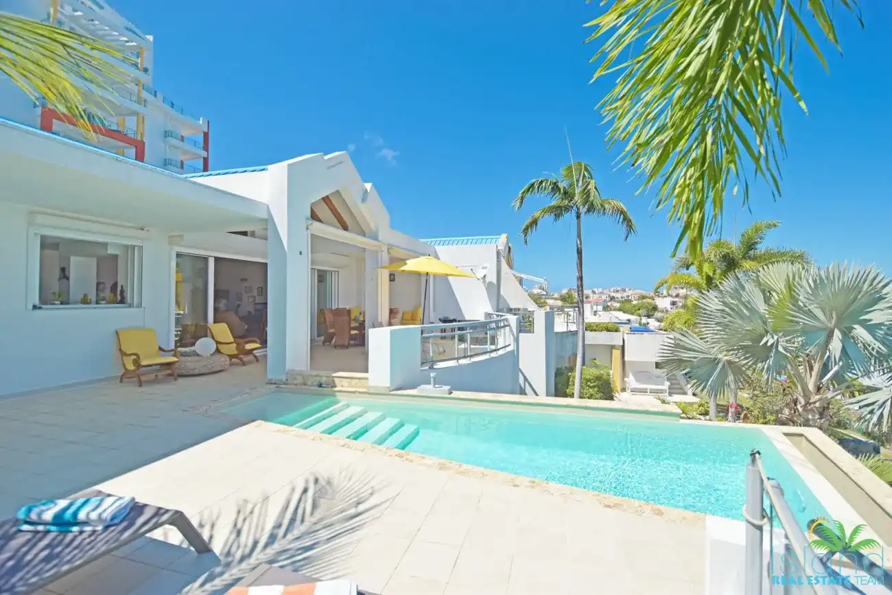 For Sale 2 Bedroom Lagoon Front Villa Sint Maarten Maho Area 5 5 11zon 5 11zon