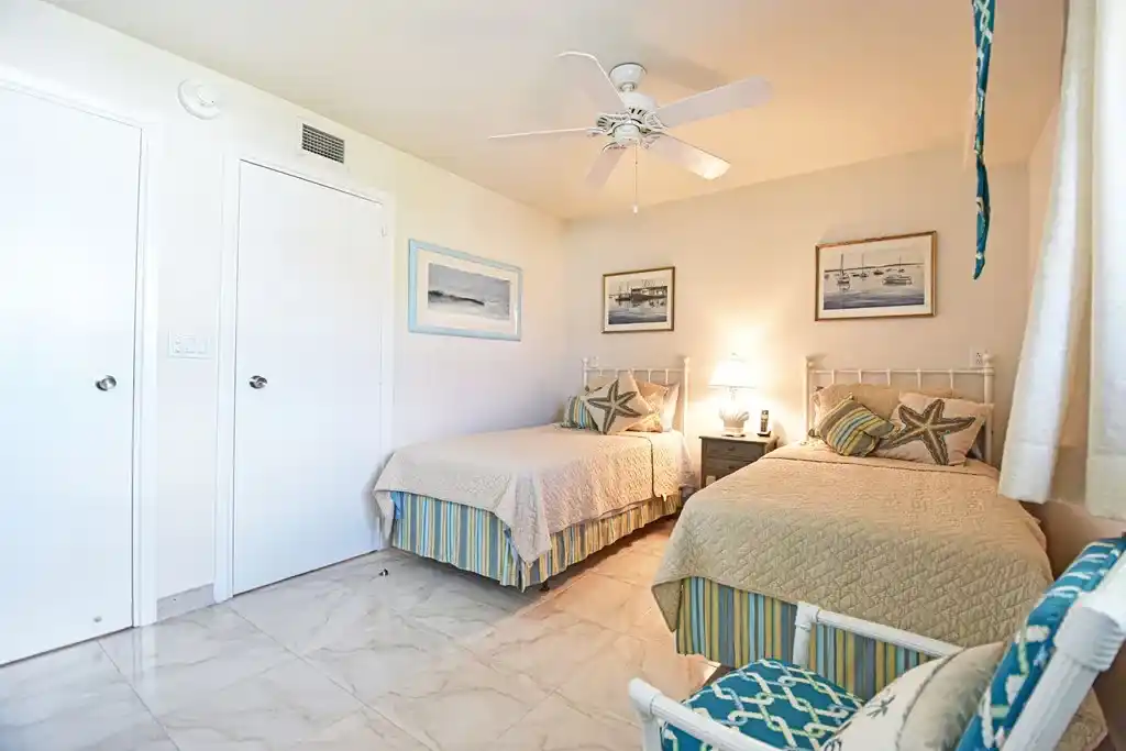 For Sale 2 Bedroom Ocean Front Condo St. Maarten Simpson Bay 13 22 11zon 22 11zon