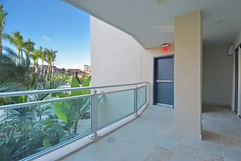 For Sale 2 Bedroom Ocean View Condo Sint Maarten Cupecoy 26 24 11zon 24 11zon