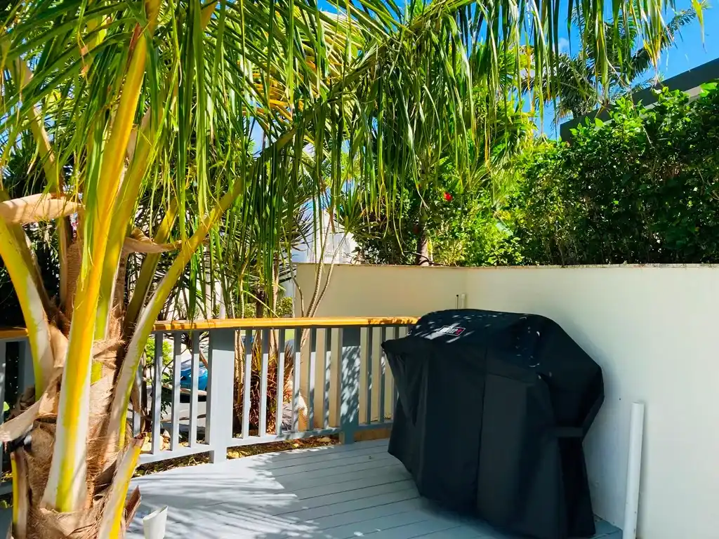 For Sale 2. Bedroom 2.5 Bath Condo St. Maarten Maho 17 33 11zon 33 11zon