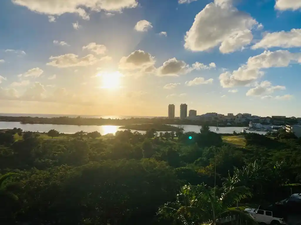 For Sale 2. Bedroom 2.5 Bath Condo St. Maarten Maho 19 35 11zon 35 11zon