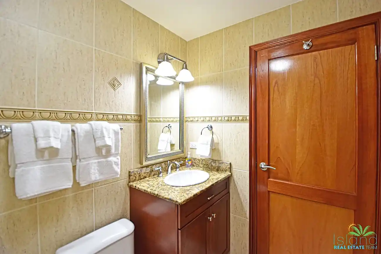 For Sale 3 Bedroom 2 Bath Ocean View Condo Sint Maarten Cupecoy 13 18 11zon 18 11zon