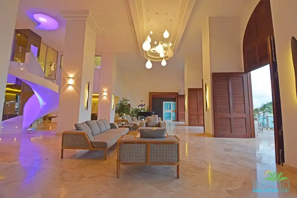 For Sale 4 Bedroom 4.5 Bath Beach Front Condo Sint Maarten Cupecoy 16 15 11zon 15 11zon