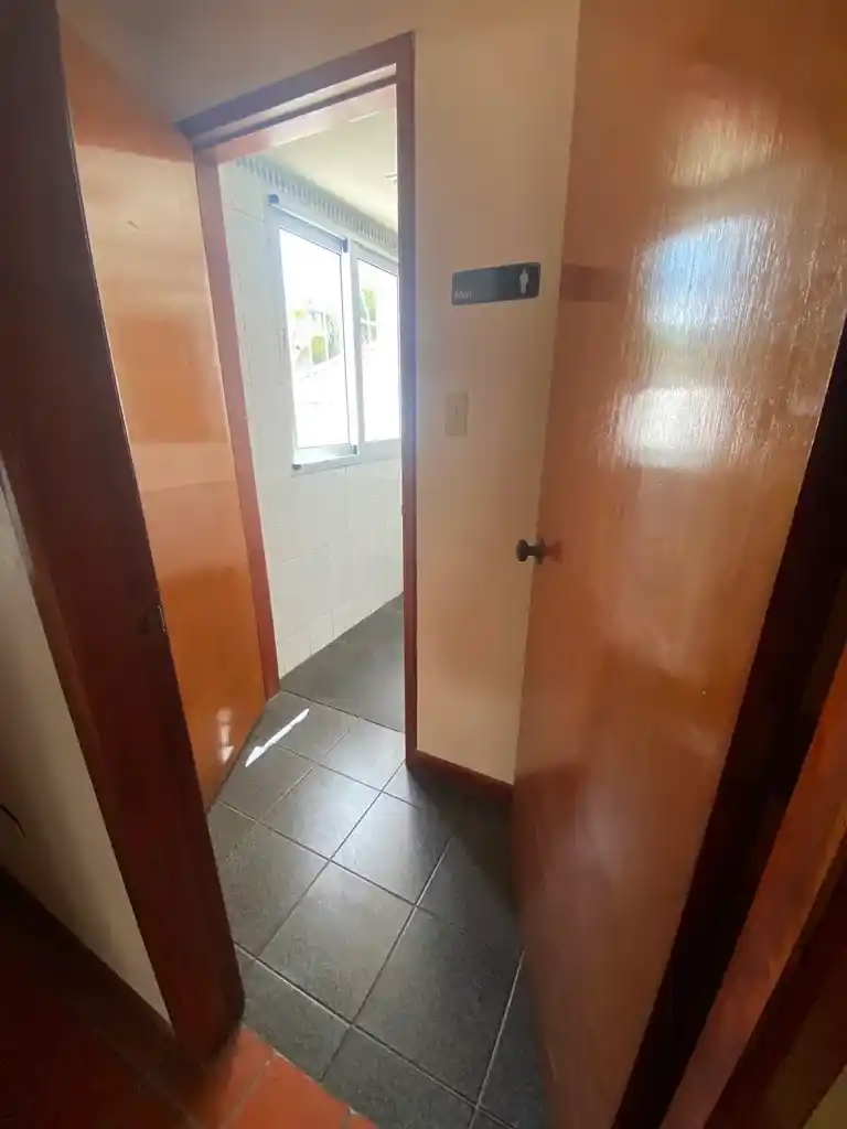 For Sale 467m2 Commercial Building Sint Maarten Simpson Bay 31 31 11zon 31 11zon