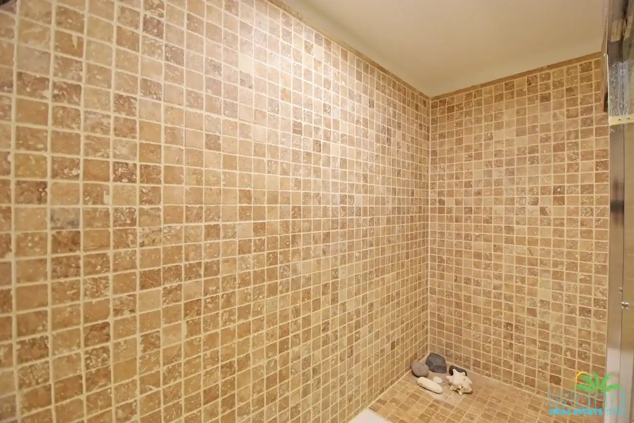 For Sale 5 Bedroom 4 Bath Ocean Front Condo Sint Maarten Cupecoy 29 30 11zon 30 11zon