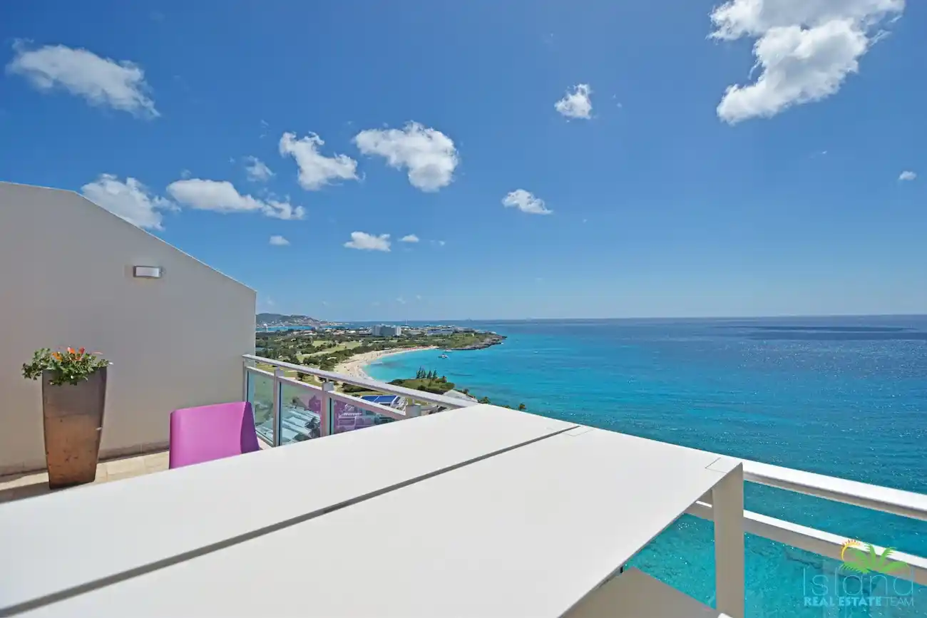 For Sale 5 Bedroom 4 Bath Ocean Front Condo Sint Maarten Cupecoy 6 8 11zon 8 11zon