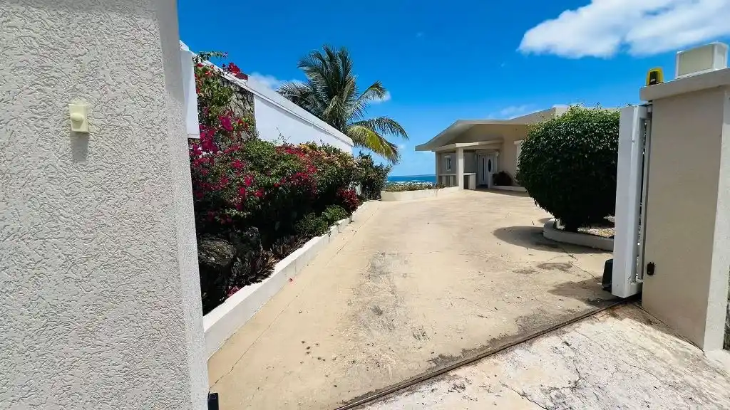For Sale 5 Bedroom 6 Bath Ocean View Villa Sint Maarten Dawn Beach 22 22 11zon 22 11zon