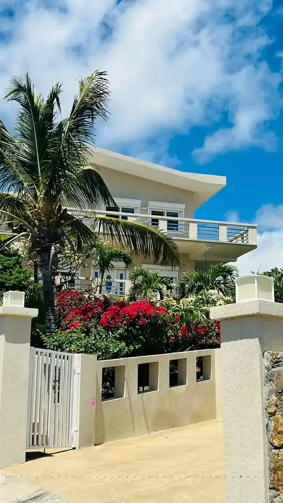 For Sale 5 Bedroom 6 Bath Ocean View Villa Sint Maarten Dawn Beach 23 23 11zon 23 11zon