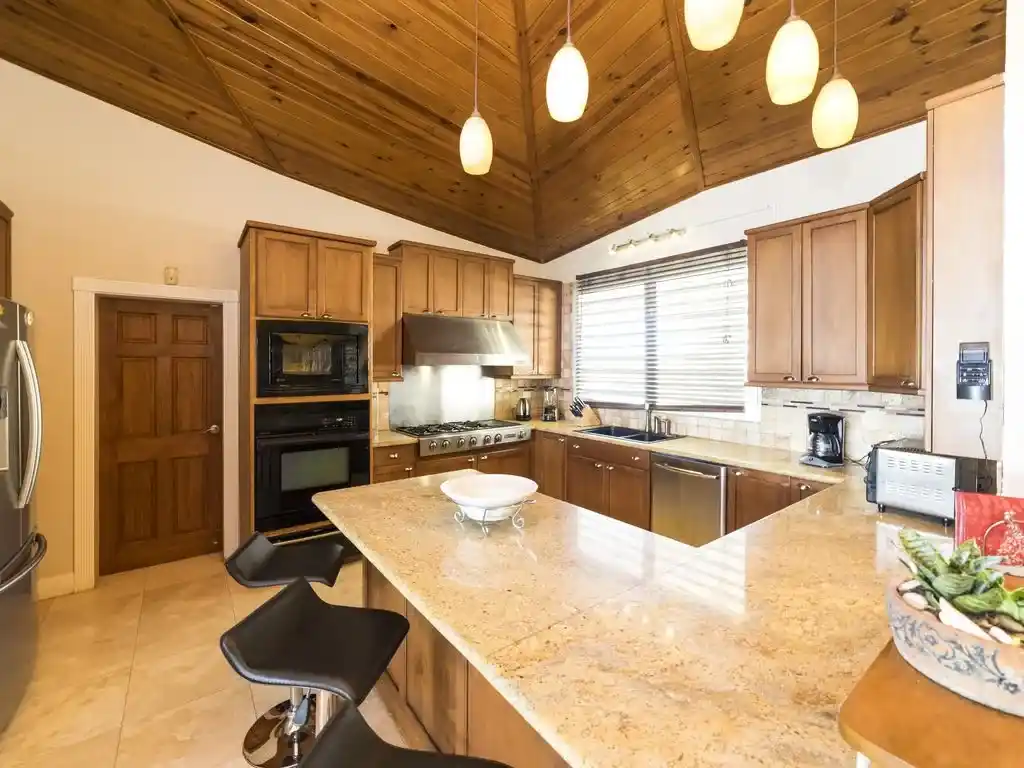 For Sale 5 Bedrooms 3 Baths Oceanfront Villa Sint Maarten Pelican Key 12 12 11zon 12 11zon
