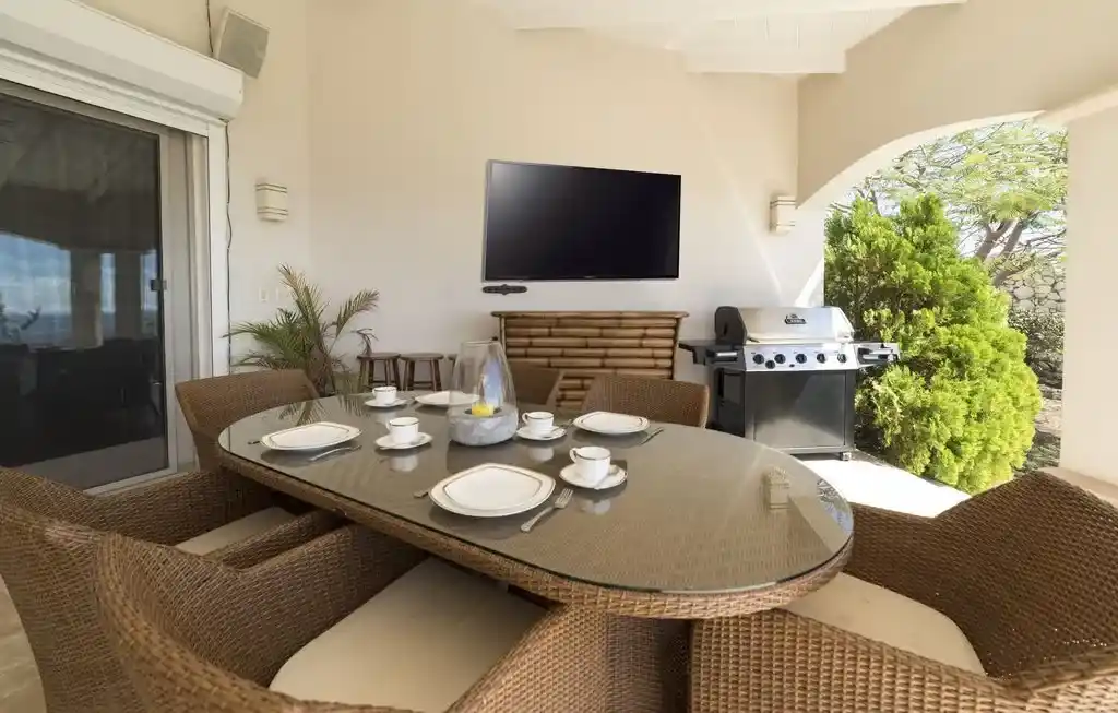 For Sale 5 Bedrooms 3 Baths Oceanfront Villa Sint Maarten Pelican Key 13 13 11zon 13 11zon