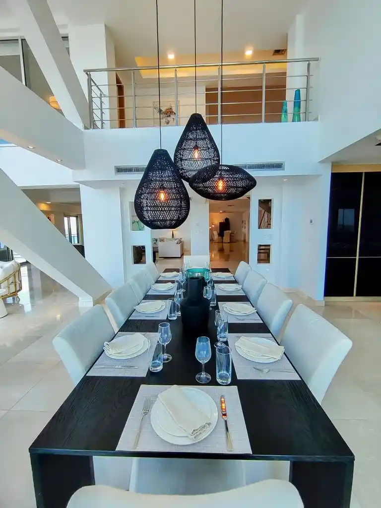 For Sale 5 Bedrooms 5 .5 Bath Ocean Front Penthouse St. Maarten Cupecoy 12 38 11zon 20 11zon