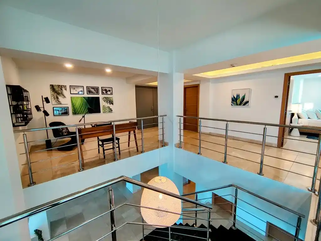 For Sale 5 Bedrooms 5 .5 Bath Ocean Front Penthouse St. Maarten Cupecoy 15 35 11zon 23 11zon