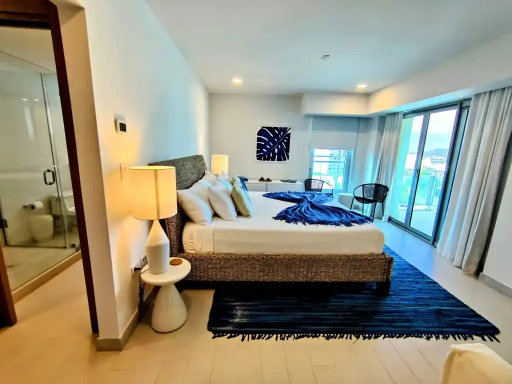 For Sale 5 Bedrooms 5 .5 Bath Ocean Front Penthouse St. Maarten Cupecoy 25 25 11zon 33 11zon