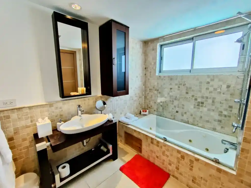 For Sale 5 Bedrooms 5 .5 Bath Ocean Front Penthouse St. Maarten Cupecoy 33 17 11zon 41 11zon