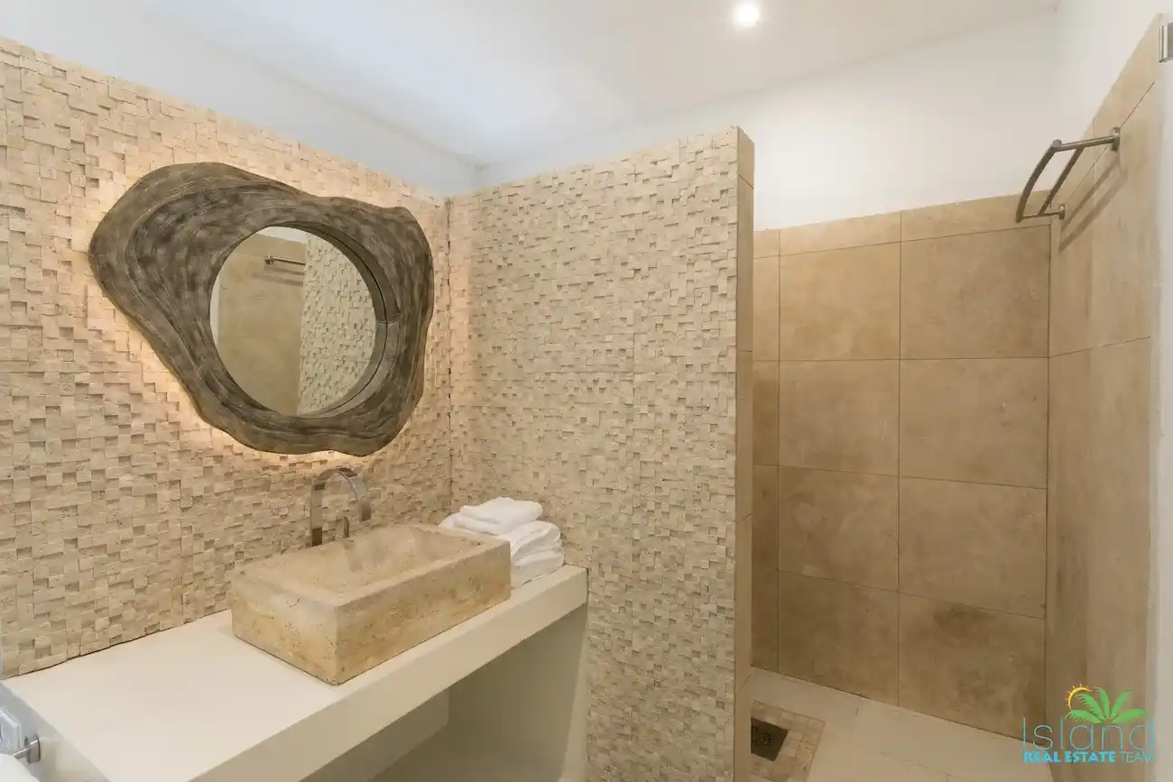 For Sale 7 Bedroom 9 Bath Lagoon Front Villa Sint Maarten Point Pirouette 17 17 11zon 17 11zon