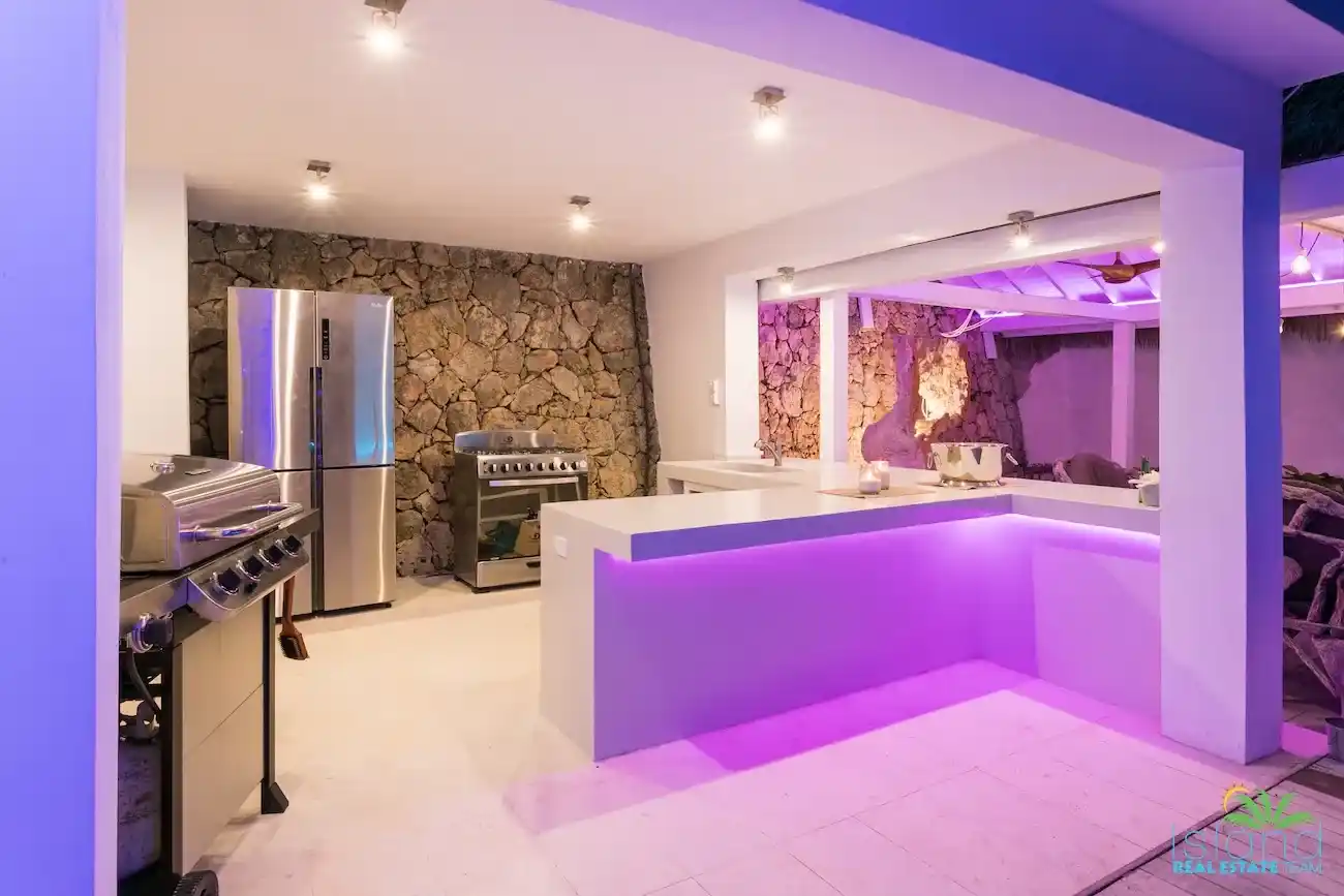 For Sale 7 Bedroom 9 Bath Lagoon Front Villa Sint Maarten Point Pirouette 22 22 11zon 22 11zon