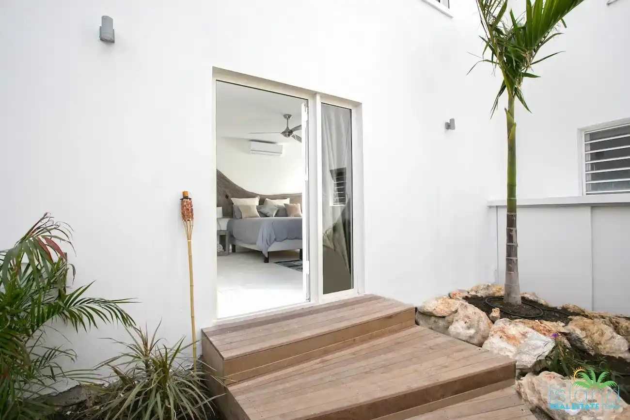 For Sale 7 Bedroom 9 Bath Lagoon Front Villa Sint Maarten Point Pirouette 25 25 11zon 25 11zon