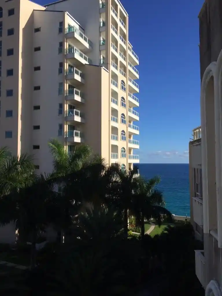 For Sale @ Rainbow Beach Club 2 Bedroom Beachfront Condo 13 18 11zon 18 11zon