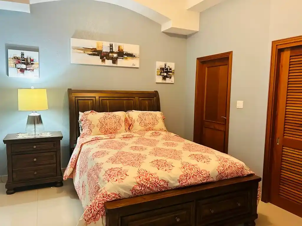 For Sale @ Rainbow Beach Club 2 Bedroom Beachfront Condo 8 13 11zon 13 11zon