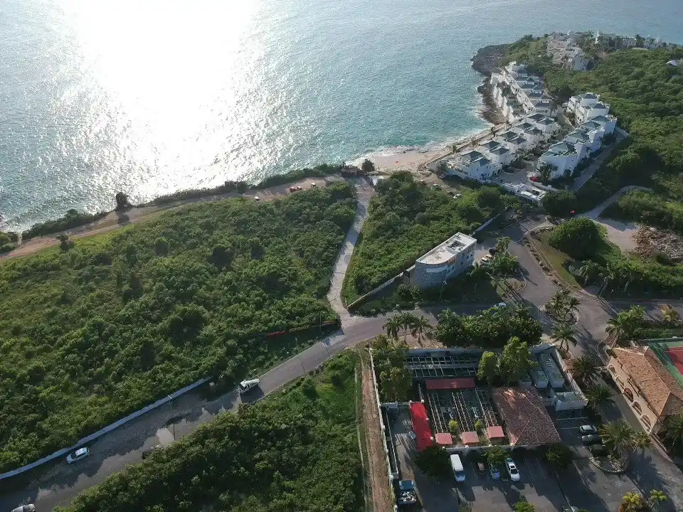 For Sale Beachfront Land Sint Maarten Cupecoy 1 9 11zon 9 11zon