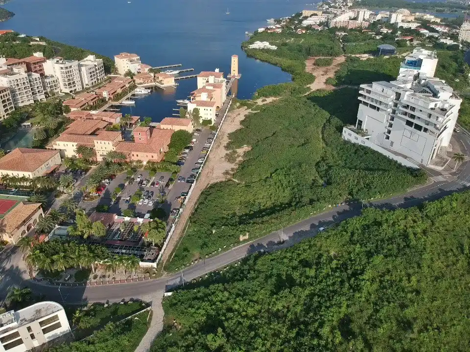 For Sale Beachfront Land Sint Maarten Cupecoy 2 7 8 11zon 8 11zon