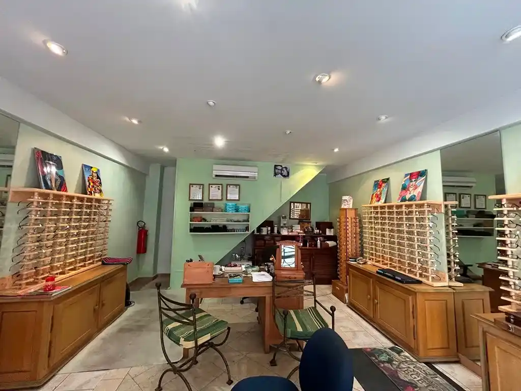 For Sale Retail Store On Front Street St Maarten Philipsburg 9 8 11zon 8 11zon