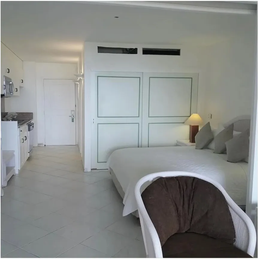 Living Area 6 11zon