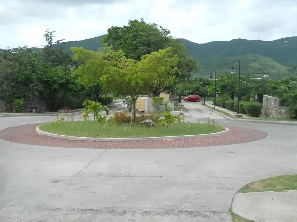 Rice Hill Gardens Princes Quarter St. Maarten 6 11zon 5 11zon